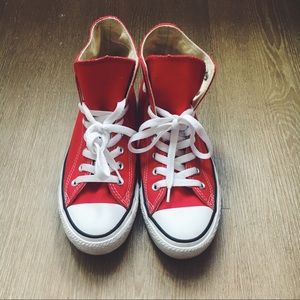 CONVERSE RED HIGH TOPS